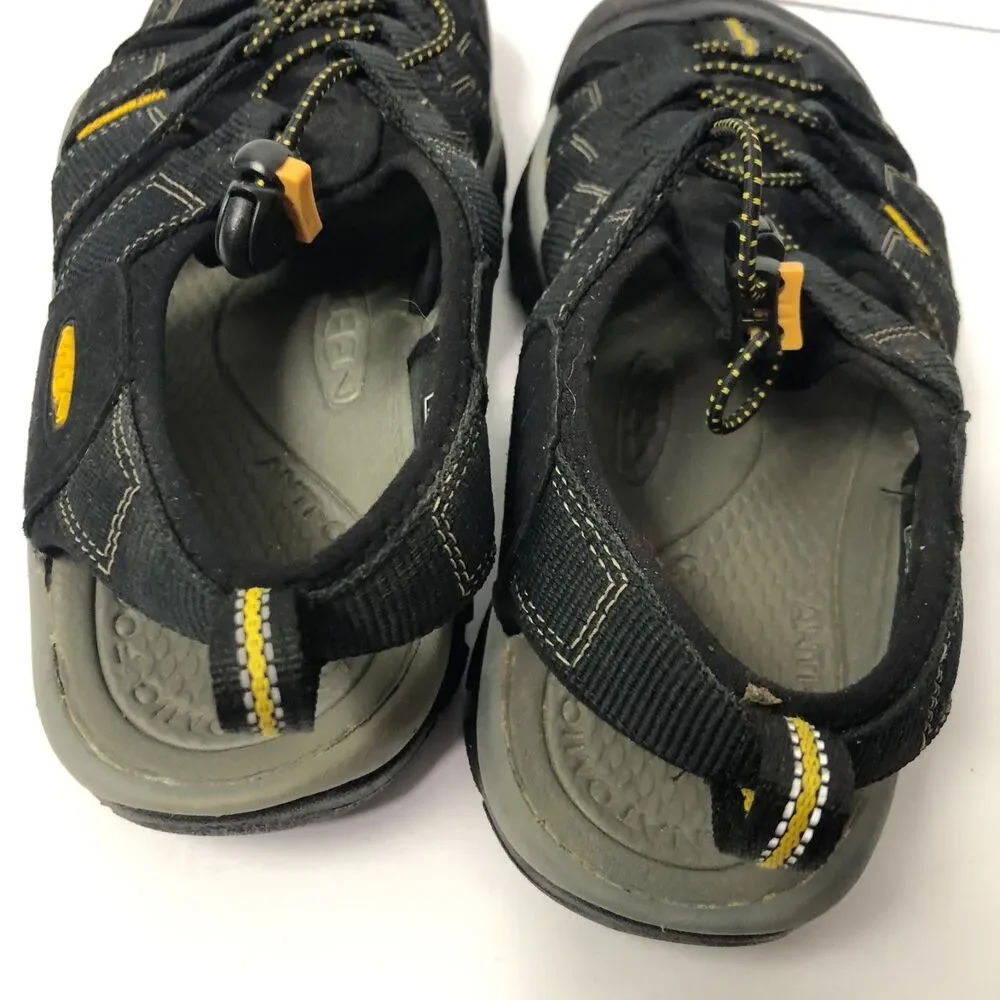 KEEN Men's Size 10.5 Newport H2 Water Sport Hybrid Sandal Black Yellow Outdoor